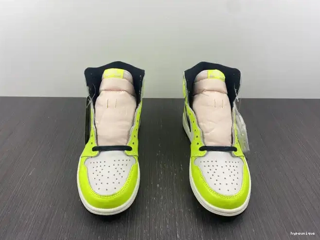 HYPE 1 Air Jordan Volt OG 555088-702 High 0430